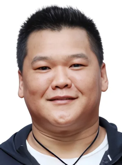 李龙 饰 朱元之