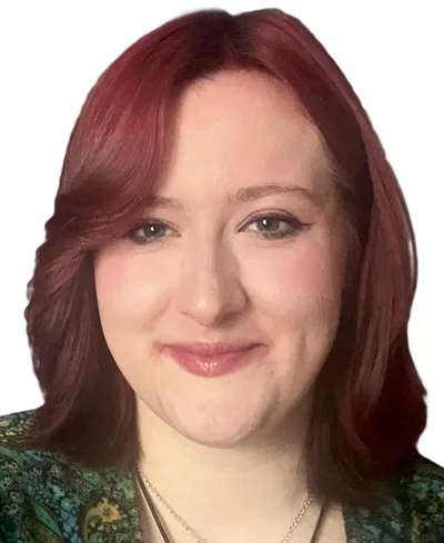 Olga Lewińska 饰 Dev's Girlfriend