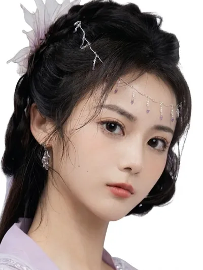 马倩倩 饰 闻人澜珂