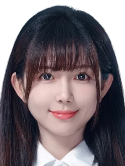 鹿蓝予 饰 邱舒雅