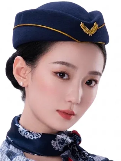 孟欣 饰 李希悦