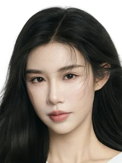 李可馨 饰 Lily