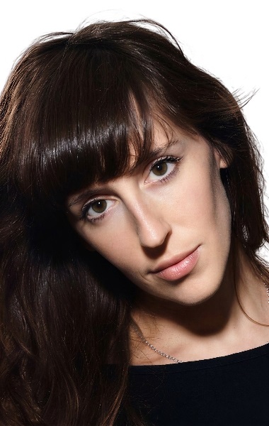 Viva Seifert 饰 Hannah Smith