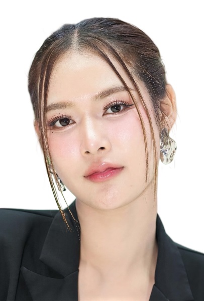 Preedaporn Sondee 饰 丽萨