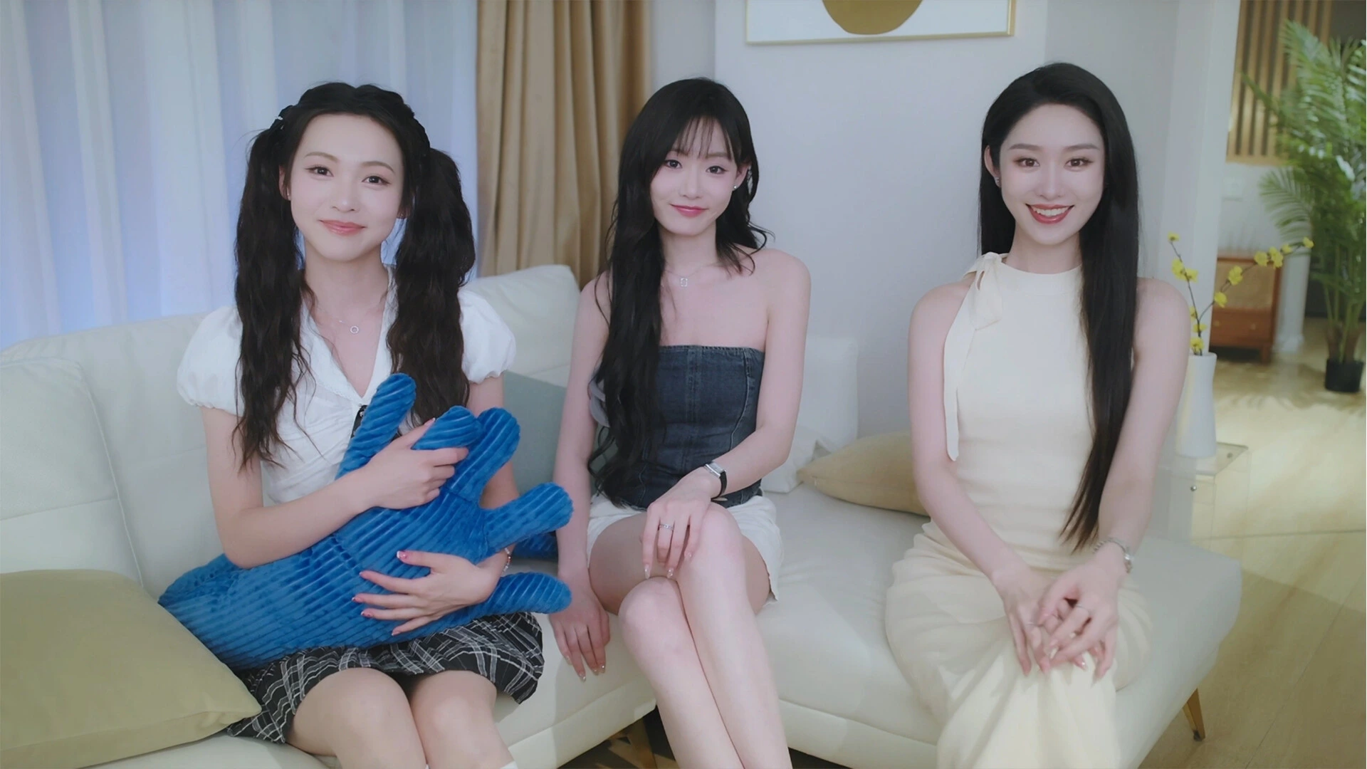 完蛋!我被美女包围了!前传 截图