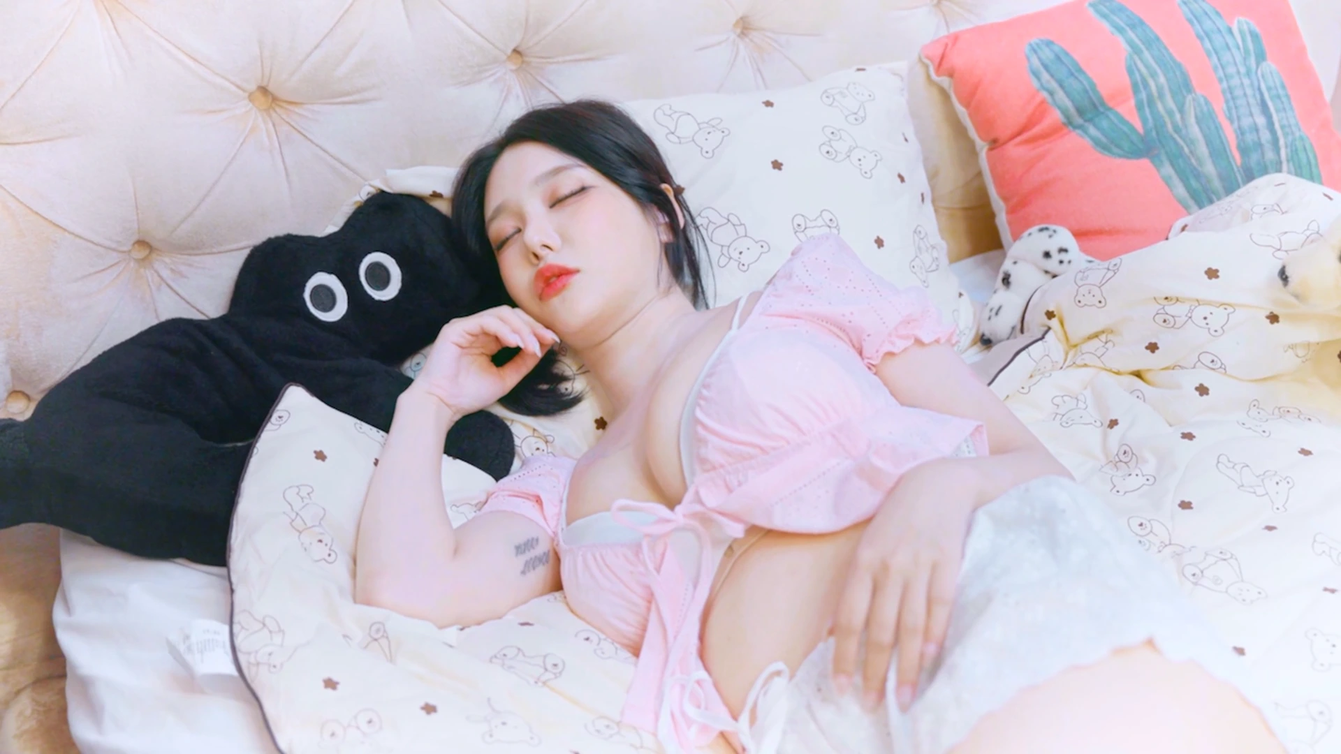 哦莫!美女们的闪婚修罗场 截图